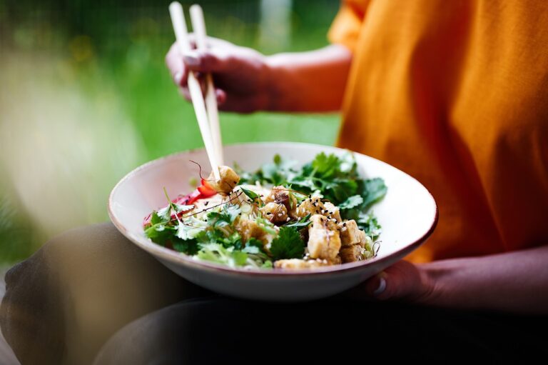 In a world where convenience often trumps quality, it’s easy to fall into the trap of takeout or pre-packaged meals. However, cooking at home doesn’t have to be complicated or time-consuming. With Gousto, a leading meal kit delivery service, you can transform your kitchen into a hub of delicious, restaurant-quality dishes—without the hassle. Offering a wide variety of recipes that cater to every taste, dietary preference, and cooking skill, Gousto brings fresh ingredients directly to your door, making it easier than ever to prepare wholesome, flavorful meals from scratch.