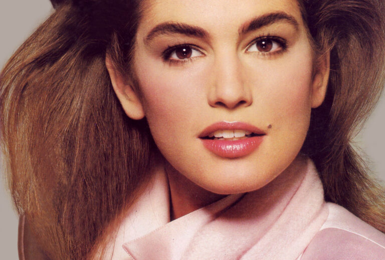 Kevyn Aucoin Beauty: Redefining Luxury Makeup with Timeless Elegance