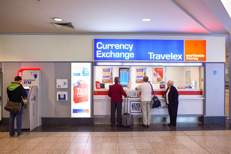 Travelex: Ihr Experte für Währungsumtausch und Reisegeld