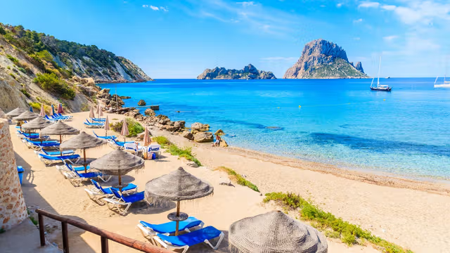 Explore the Best of the UK and Beyond with Travel Supermarket