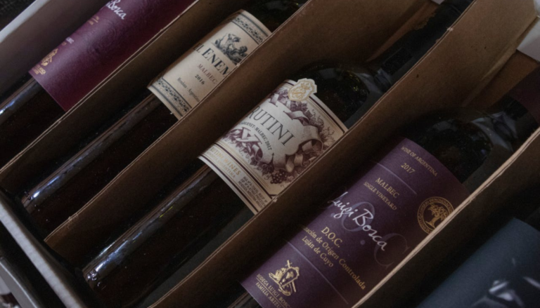L’errore di conservazione che molti appassionati di vino fanno prima di scegliere Cantinette da Vino