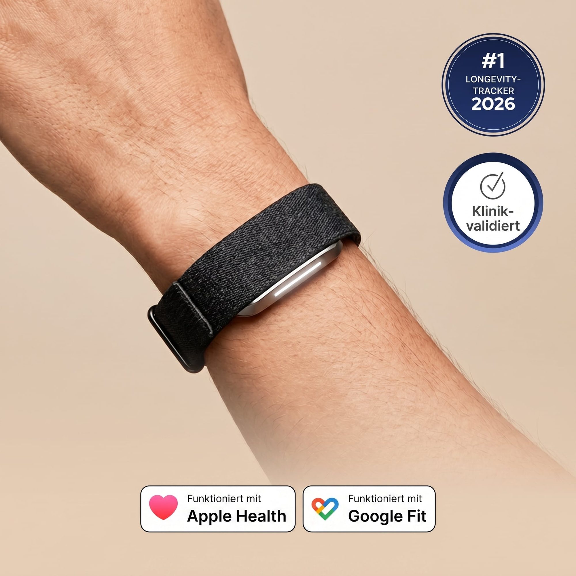 Smartwatch mit schwarzem Stoffband an Handgelenk, mit Zertifizierungsbadges und Kompatibilitätssymbolen
