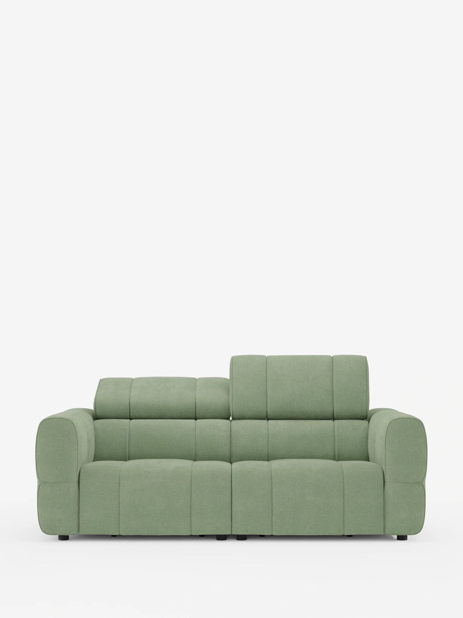 Pastellgrünes Sofa mit gepolsterten Segmenten und dunklen Füßen vor hellem Hintergrund